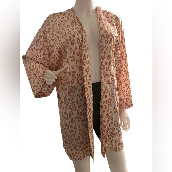 L*Space Pink Leopard Nova Robe - Picture 5 of 10